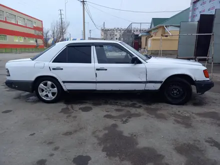 Mercedes-Benz E 230 1988 года за 1 000 000 тг. в Кызылорда – фото 5