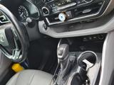 Toyota Highlander 2020 года за 14 000 000 тг. в Атырау – фото 5