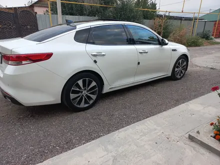 Kia K5 2015 года за 9 800 000 тг. в Алматы – фото 2