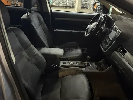 Mitsubishi Outlander 2013 года за 8 000 000 тг. в Алматы – фото 11