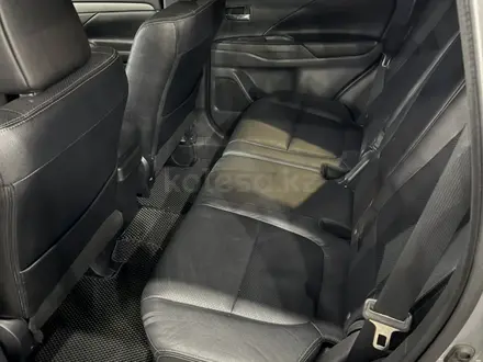 Mitsubishi Outlander 2013 года за 8 000 000 тг. в Алматы – фото 14