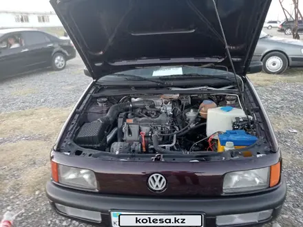 Volkswagen Passat 1993 года за 1 800 000 тг. в Шымкент – фото 2