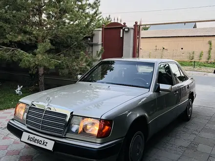 Mercedes-Benz E 200 1990 года за 2 500 000 тг. в Шымкент – фото 6