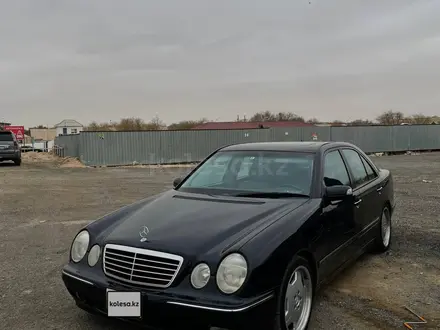 Mercedes-Benz E 55 AMG 2000 года за 7 700 000 тг. в Актау