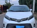 Toyota Sienna 2014 года за 11 200 000 тг. в Алматы