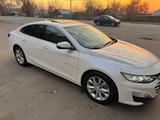 Chevrolet Malibu 2020 года за 9 100 000 тг. в Алматы – фото 3