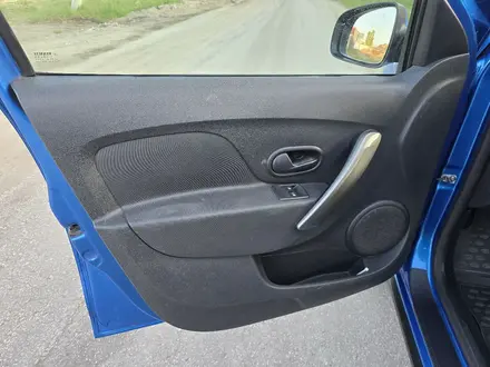 Renault Sandero Stepway 2015 года за 3 990 000 тг. в Актобе – фото 25