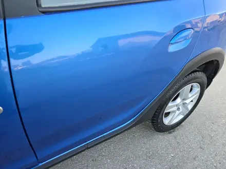 Renault Sandero Stepway 2015 года за 3 990 000 тг. в Актобе – фото 39
