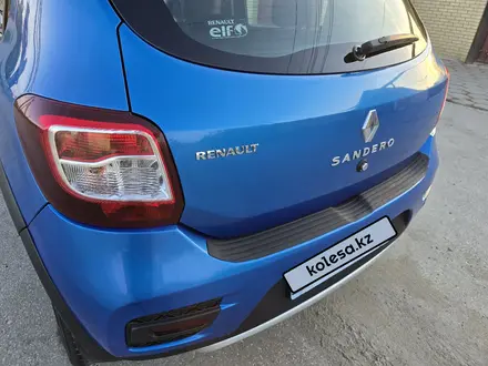 Renault Sandero Stepway 2015 года за 3 990 000 тг. в Актобе – фото 41