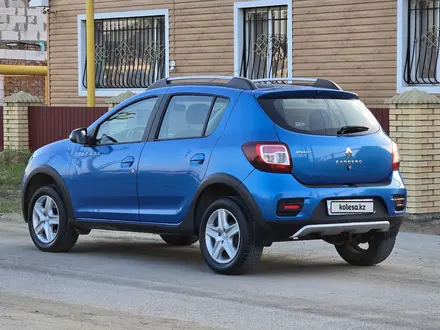 Renault Sandero Stepway 2015 года за 3 990 000 тг. в Актобе – фото 54