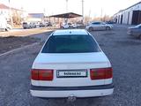 Volkswagen Passat 1994 года за 1 450 000 тг. в Актобе – фото 4