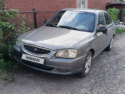 Hyundai Accent 2004 года за 2 600 000 тг. в Усть-Каменогорск – фото 2