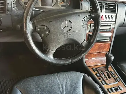 Mercedes-Benz E 320 2001 года за 3 800 000 тг. в Шымкент – фото 14