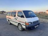 Toyota Hiace 2001 года за 4 500 000 тг. в Астана – фото 2