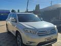 Toyota Highlander 2013 годаүшін9 800 000 тг. в Актобе