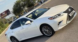 Lexus ES 300h 2016 года за 13 000 000 тг. в Алматы – фото 4