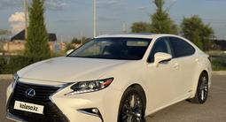 Lexus ES 300h 2016 года за 13 000 000 тг. в Алматы