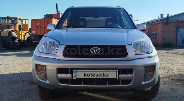 Toyota RAV4, 2001
