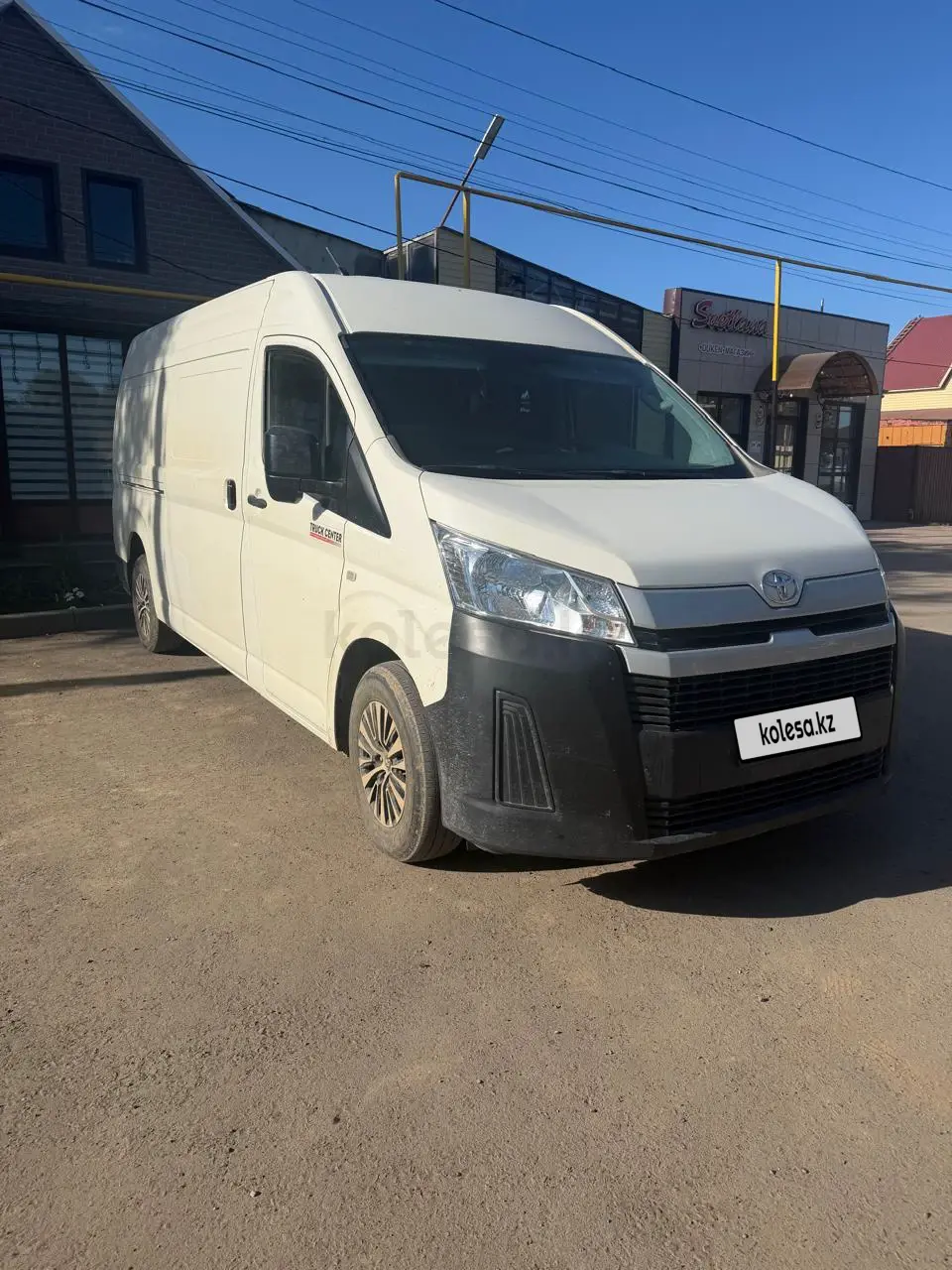 Toyota HiAce, 2022