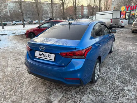 Hyundai Accent 2019 года за 6 990 000 тг. в Астана – фото 3