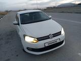 Volkswagen Polo 2014 года за 3 300 000 тг. в Жаркент – фото 2