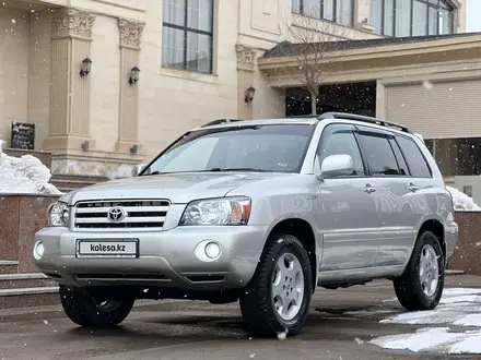 Toyota Highlander 2005 года за 9 300 000 тг. в Алматы