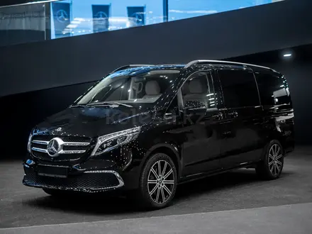 Mercedes-Benz  Vito 2023 года за 38 880 000 тг. в Астана