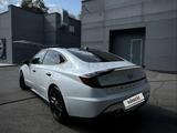 Hyundai Sonata 2022 года за 12 500 000 тг. в Алматы – фото 3