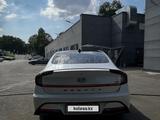 Hyundai Sonata 2022 года за 12 500 000 тг. в Алматы – фото 2
