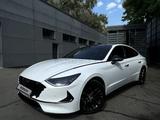 Hyundai Sonata 2022 года за 12 500 000 тг. в Алматы