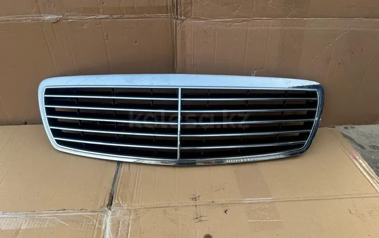 Решетка радиатора на Mercedes-Benz E320 W211 за 35 000 тг. в Алматы