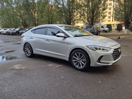 Hyundai Elantra 2017 года за 7 000 000 тг. в Астана – фото 4