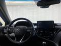 Toyota Camry Luxe 2023 года за 19 700 000 тг. в Алматы – фото 9