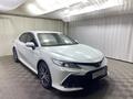 Toyota Camry Luxe 2023 года за 19 700 000 тг. в Алматы – фото 17