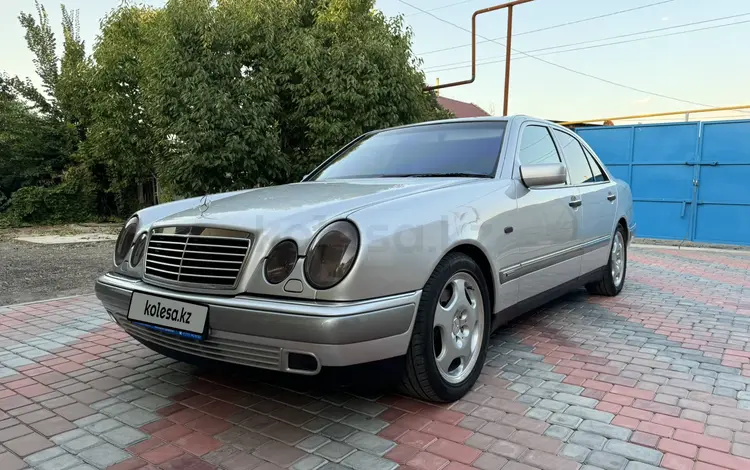 Mercedes-Benz E 320 1997 годаfor4 300 000 тг. в Алматы