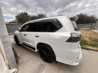 Lexus LX 570