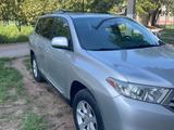 Toyota Highlander 2010 года за 12 000 000 тг. в Уральск – фото 2