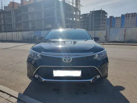 Toyota Camry 2017 года за 13 900 000 тг. в Караганда