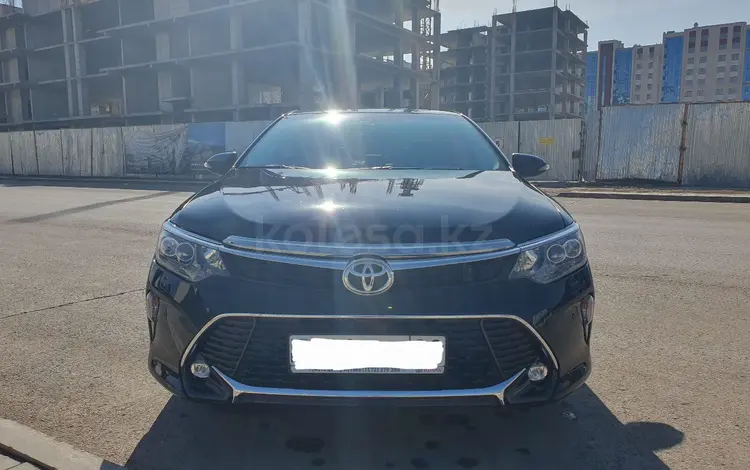 Toyota Camry 2017 года за 13 900 000 тг. в Караганда