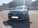 Toyota Camry 2017 года за 13 900 000 тг. в Караганда – фото 2