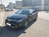 Toyota Camry 2017 года за 13 900 000 тг. в Караганда – фото 3