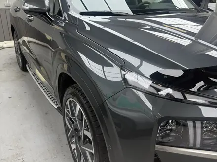 Hyundai Santa Fe 2022 года за 15 400 000 тг. в Астана – фото 2