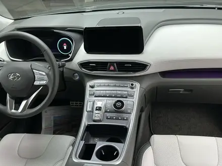 Hyundai Santa Fe 2022 года за 15 400 000 тг. в Астана – фото 21