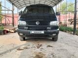 Volkswagen Multivan 1996 годаүшін4 000 000 тг. в Сарыкемер