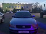 Volkswagen Passat 1998 годаүшін2 100 000 тг. в Аксай