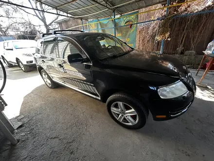 Volkswagen Touareg 2004 года за 5 200 000 тг. в Алматы