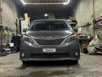 Toyota Sienna 2010 года за 8 500 000 тг. в Атырау