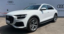 Audi Q8 55 TFSI Quattro 2019 года за 25 999 999 тг. в Астана – фото 2