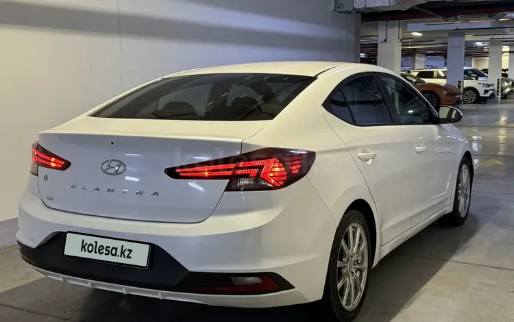 Hyundai Elantra 2019 года за 8 500 000 тг. в Алматы