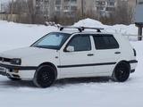 Volkswagen Golf 1993 годаfor1 500 000 тг. в Караганда